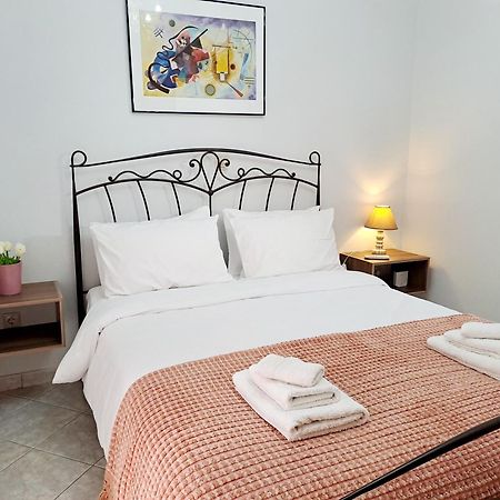 Bright Apartment In Nea Palatia • Oropos Exterior foto