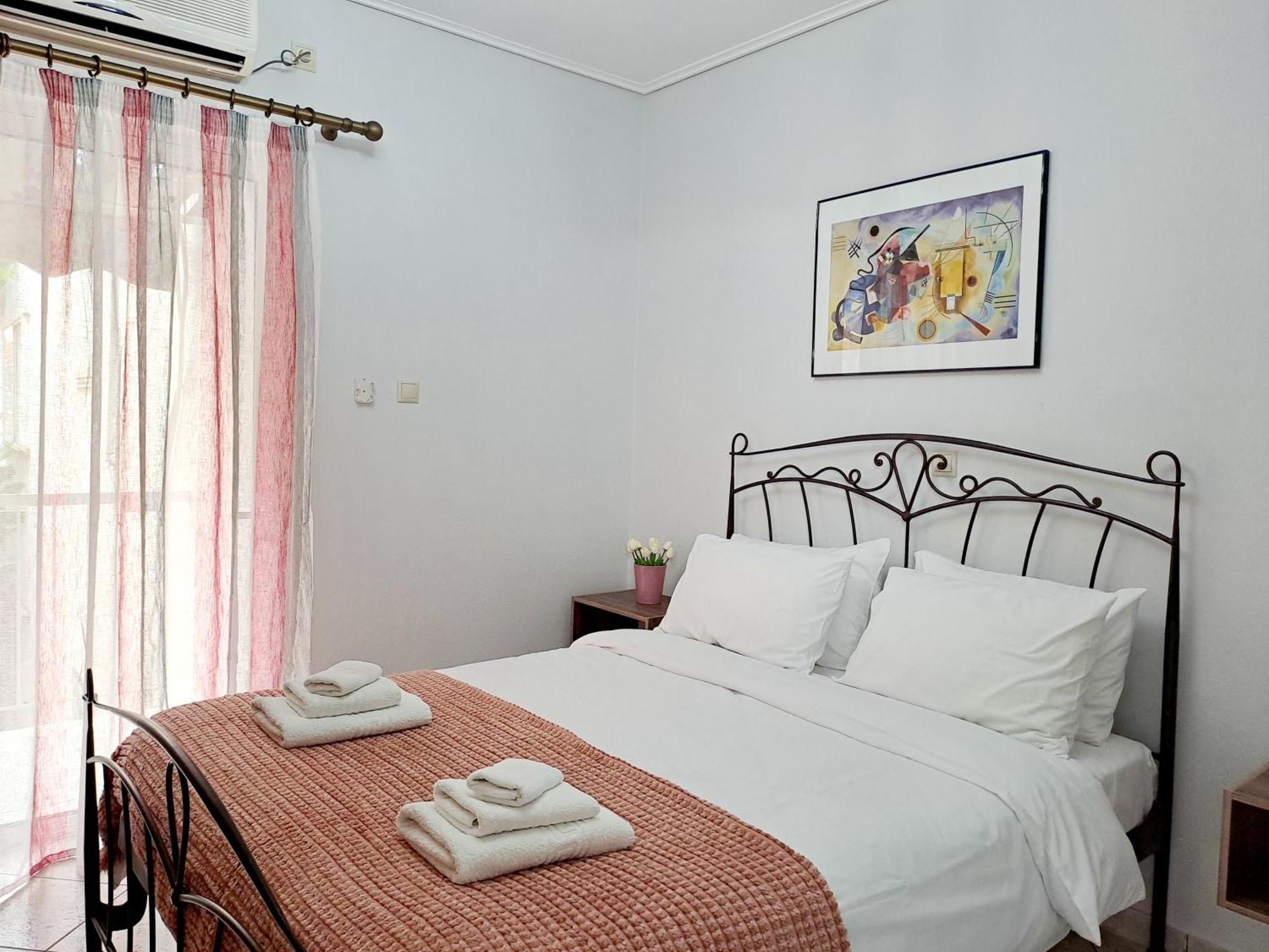 Bright Apartment In Nea Palatia • Oropos Exterior foto