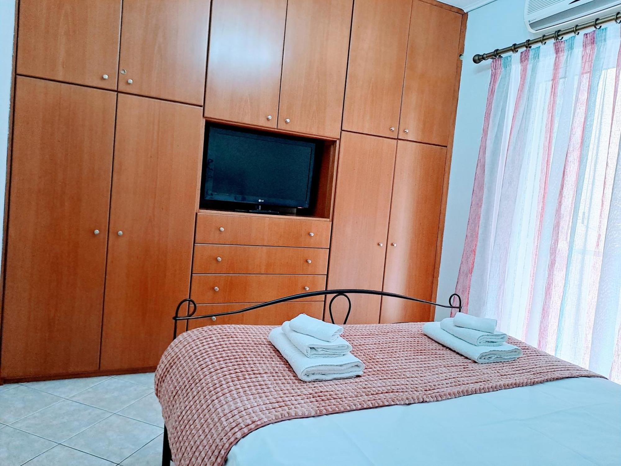 Bright Apartment In Nea Palatia • Oropos Exterior foto